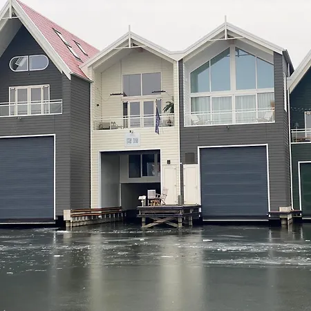 Nomad Water Appartement Harderwijk