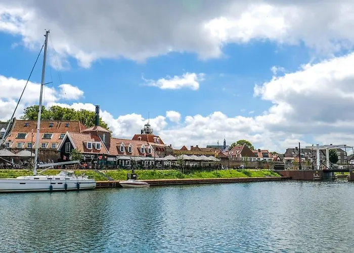 Nomad Water Apartment *