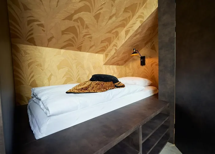 Nomad Water Apartment *